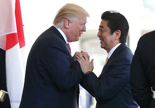 Trump, Shinzo Abe