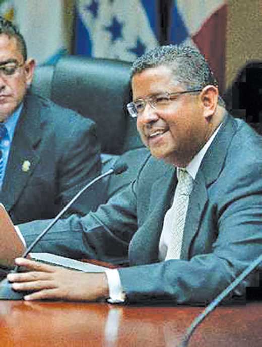 Salvador Flores
