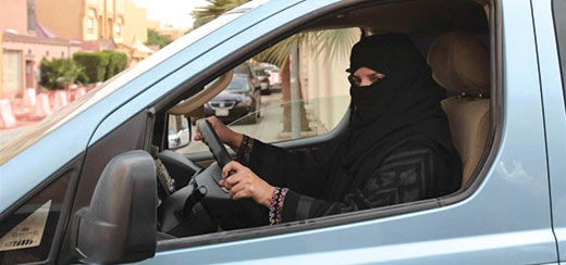 Mujer maneja